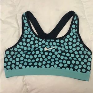 Women’s Nike Dri-Fit Sports bra size Medium
